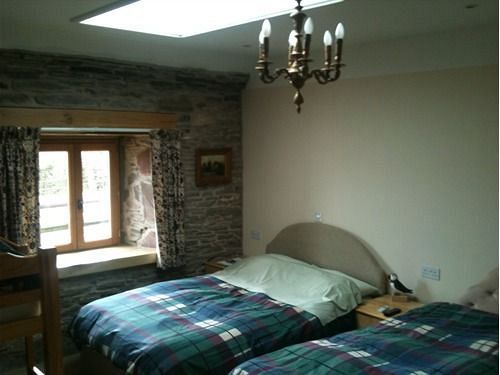 Hillview 3* Stirling